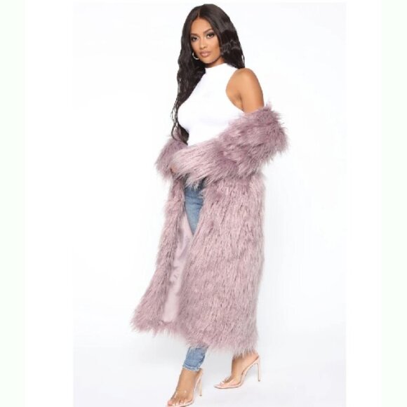 GORGOEUS Lavender Faux Fur Long Coat - Picture 4 of 7